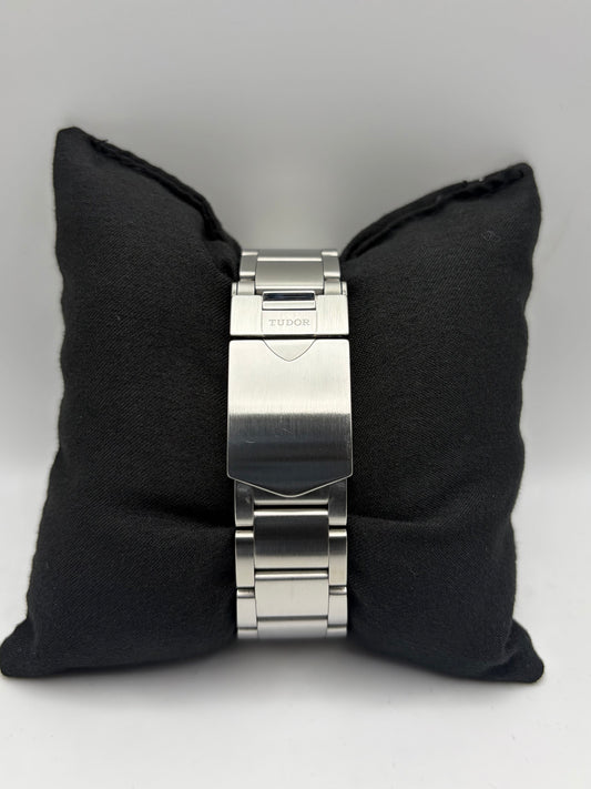 Tudor Black Bay Smiley 79540 41mm