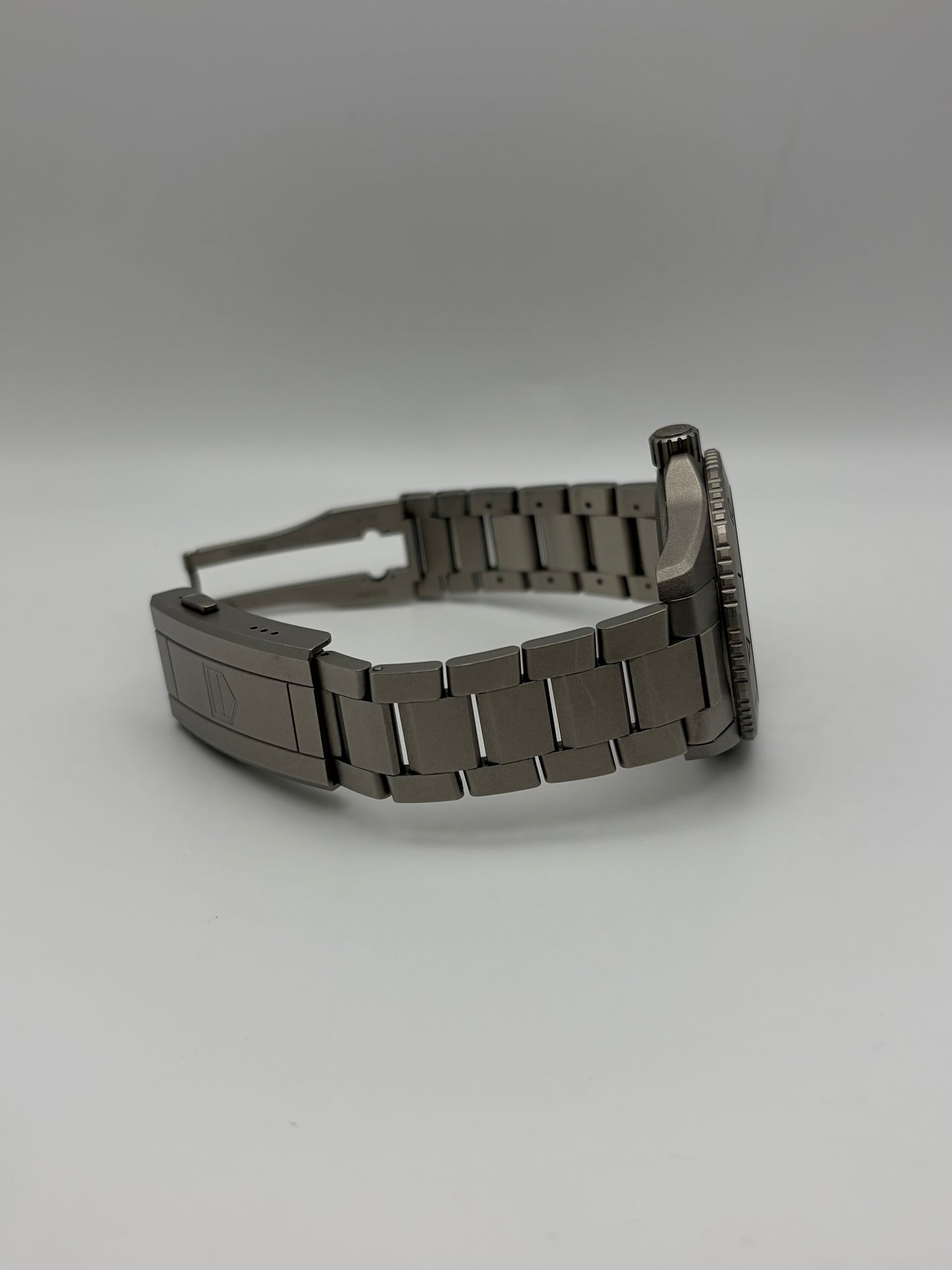 TAG Heuer Aquaracer Titanium Professional 200 WBP1180