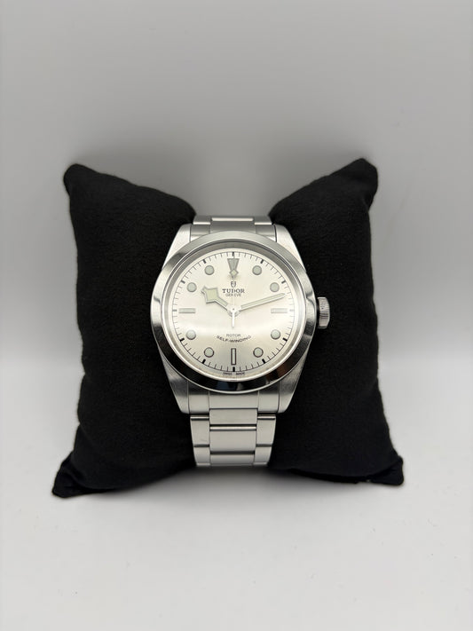 Tudor Black Bay Smiley 79540 41mm