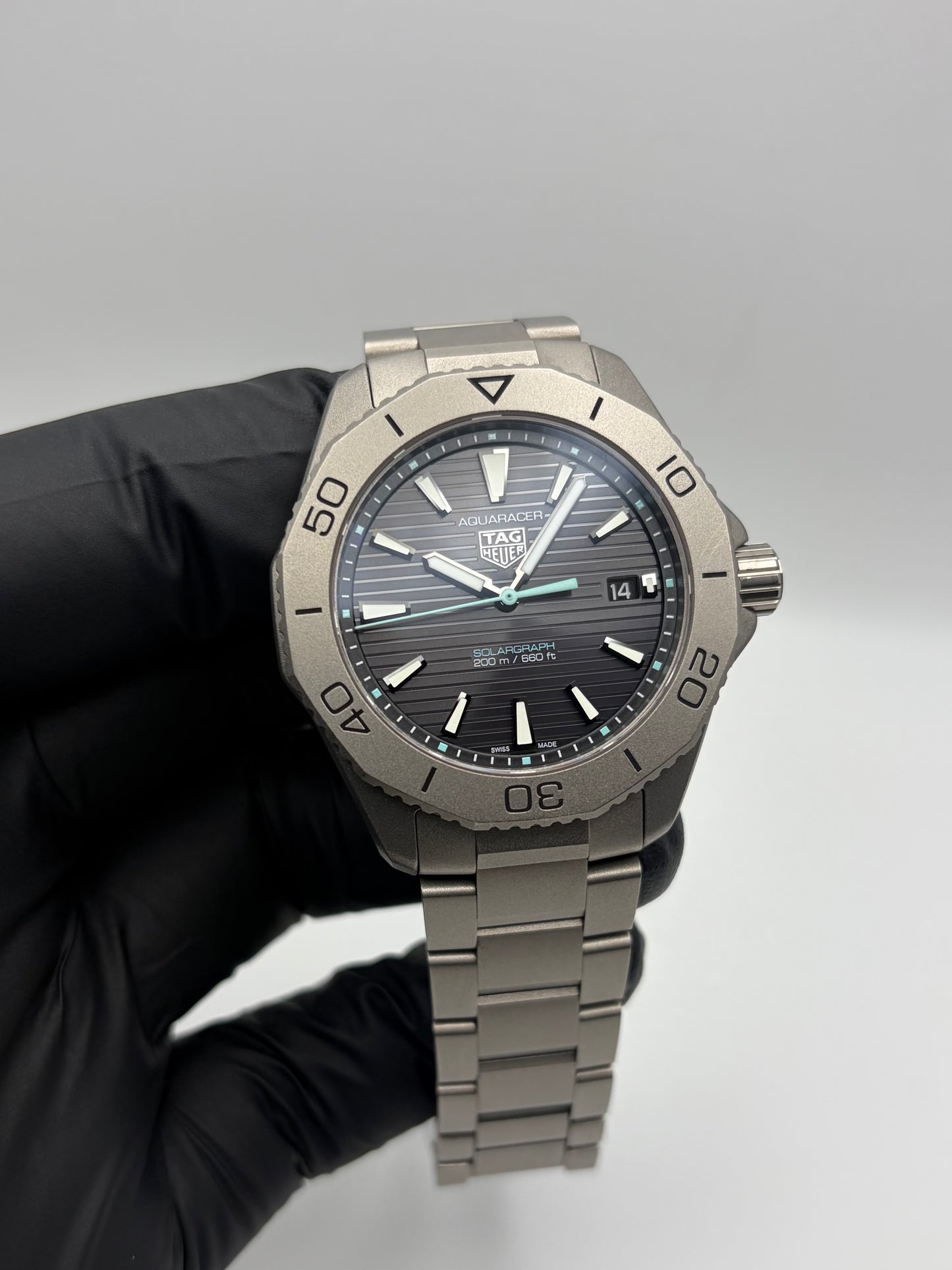 TAG Heuer Aquaracer Titanium Professional 200 WBP1180