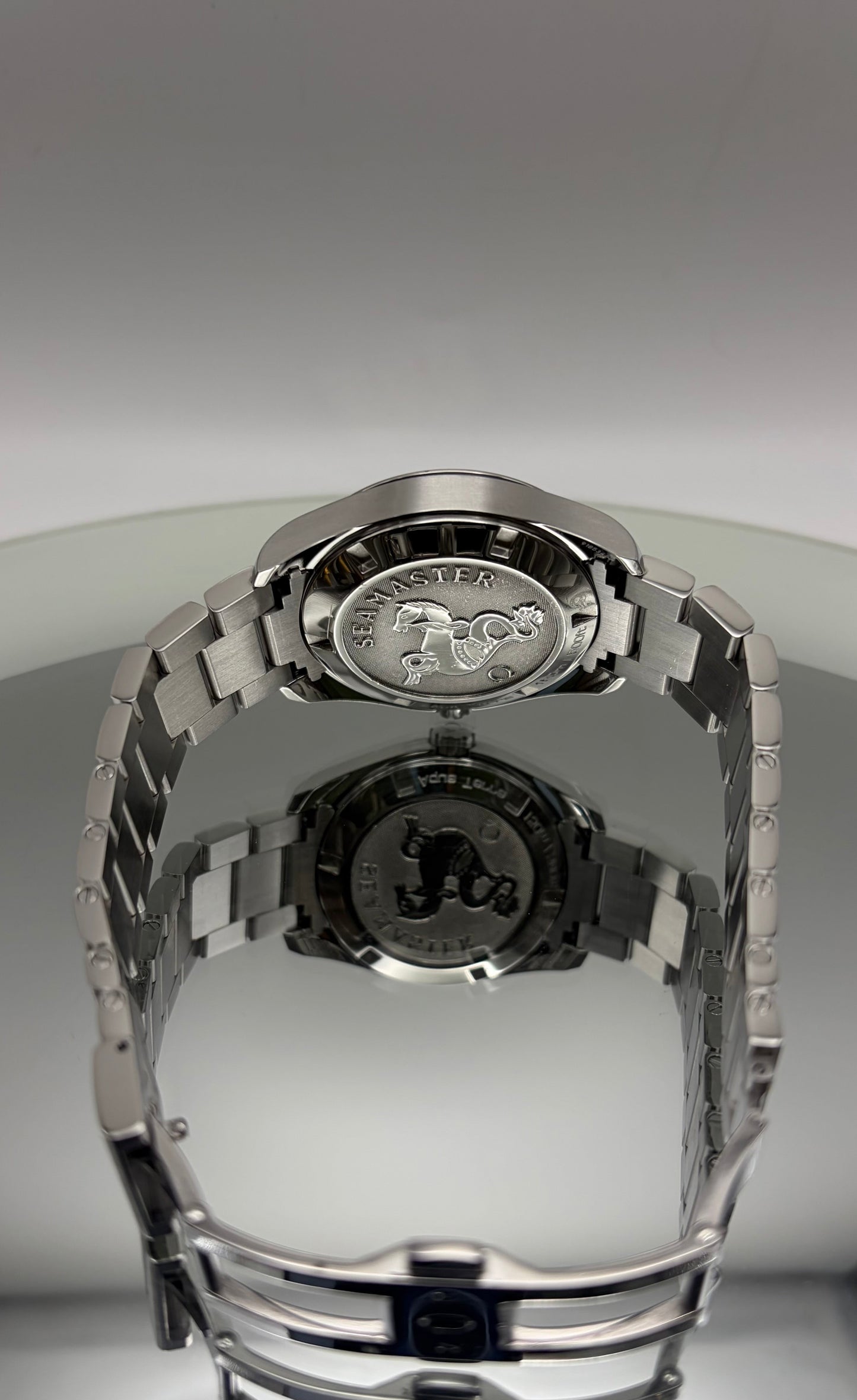 Omega Aqua Terra White Teak Dial 231.10.39.60.02.001