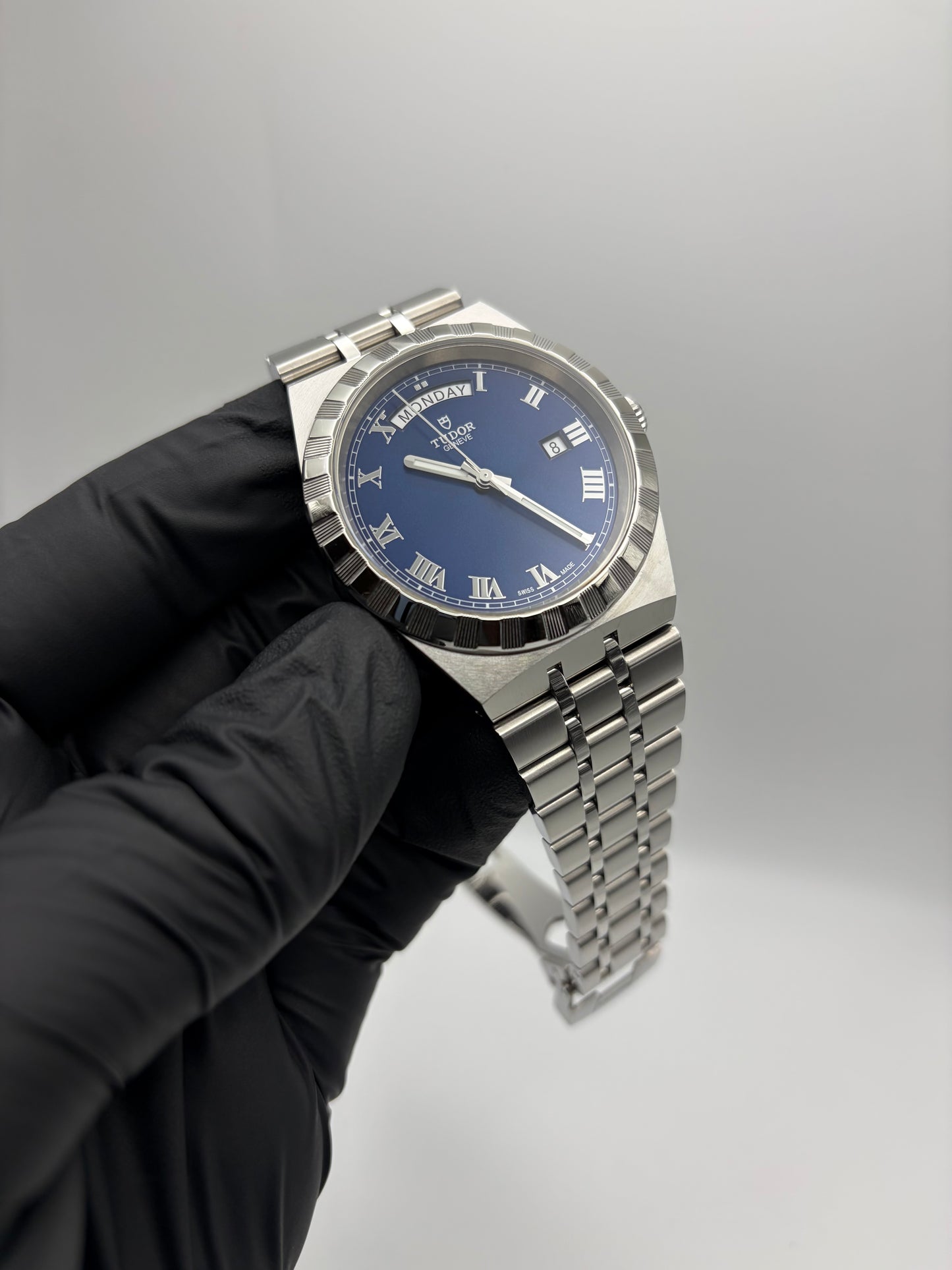 Tudor Royal Blue 41mm Day Date M28600-0005